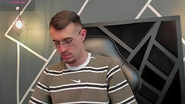 CodyWalkerR online show from 09-17-25, 05:25