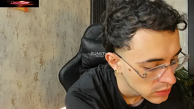 CodyWalkerR online show from 05-21-26, 05:53