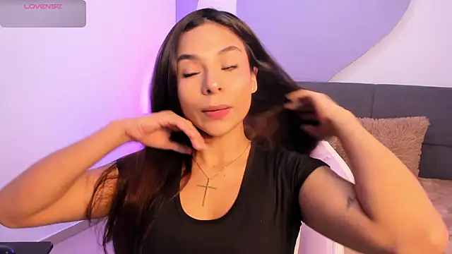 amira cute2 online show from 04-17-26, 11:57