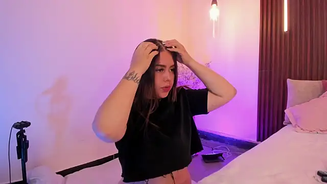 ArianaBaker online show from 02-18-26, 03:19