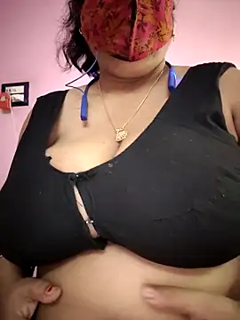 Snapshot of Kayra_34 chatting on 04-22-26, 04:15 Kayra 34 online show from 04-22-26, 04:15
