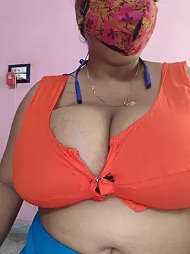 Snapshot of Kayra_34 chatting on 05-13-26, 04:21 Kayra 34 online show from 05-13-26, 04:21