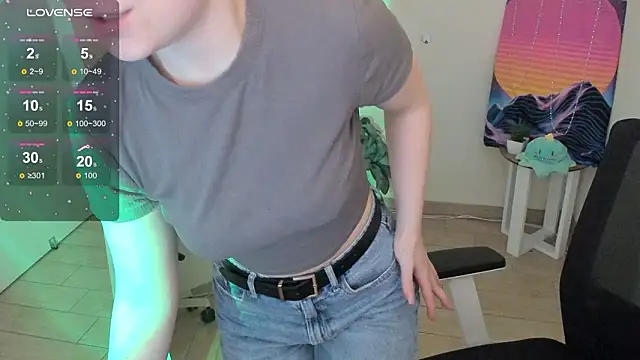 Florence meow online show from 03-25-26, 08:42