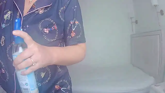 magical mia online show from 04-28-26, 10:20