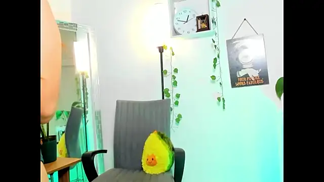 Snapshot of GenesisWhite chatting on 01-05-25, 05:51 GenesisWhite online show from 01-05-25, 05:51