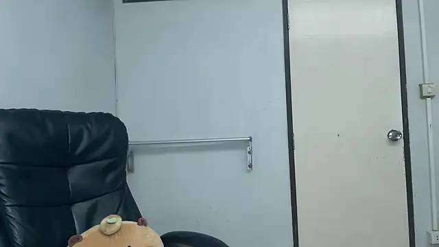 SassyJessi online show from 07-17-26, 04:08