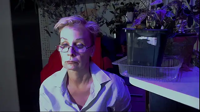 HelgaHimmell online show from 07-02-26, 04:13