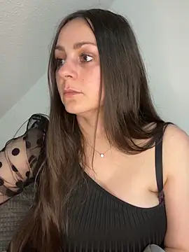 Snapshot of Loella-Rose chatting on 04-09-26, 08:36 Loella-Rose online show from 04-09-26, 08:36