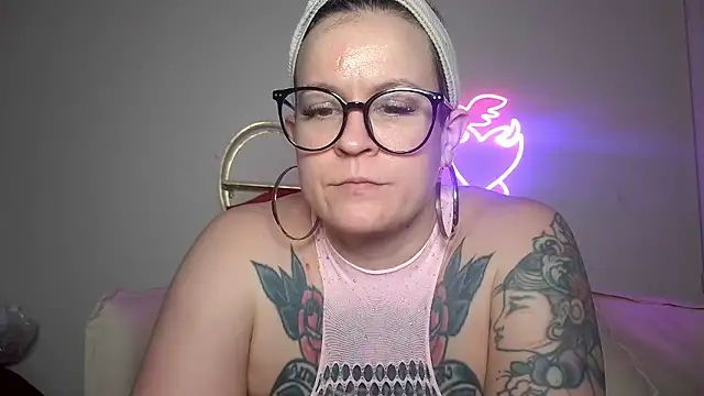 quinnmariexo online show from 01-17-26, 09:29