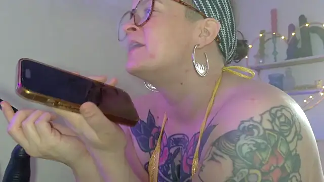 quinnmariexo online show from 03-06-26, 04:47