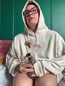 quinnmariexo online show from 03-25-26, 03:07