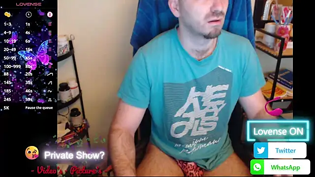 Snapshot of RealManHaveHairy chatting on 04-04-26, 04:00 RealManHaveHairy online show from 04-04-26, 04:00