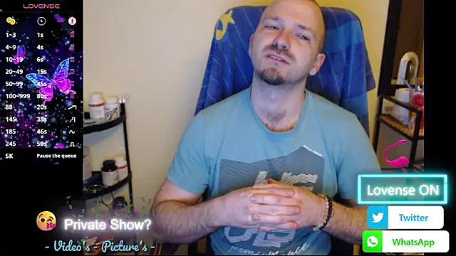 Snapshot of RealManHaveHairy chatting on 04-04-26, 05:43 RealManHaveHairy online show from 04-04-26, 05:43