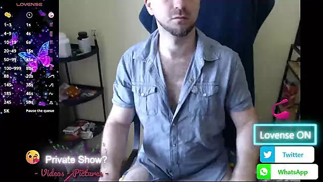 Snapshot of RealManHaveHairy chatting on 06-05-26, 07:03 RealManHaveHairy online show from 06-05-26, 07:03
