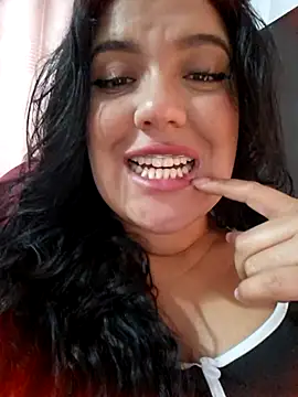 Sophie-hatter online show from 11-07-25, 03:12