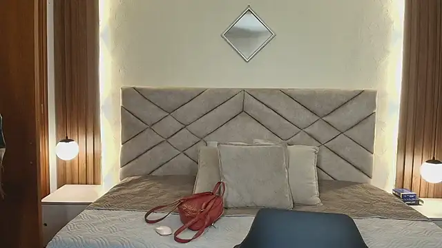 Snapshot of Raquel_jones chatting on 07-02-26, 12:22 Raquel jones online show from 07-02-26, 12:22