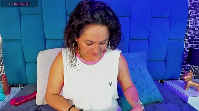 hanny milf online show from 12-22-25, 12:02