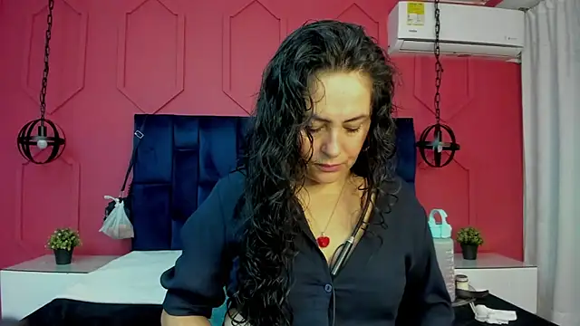 Snapshot of hanny_milf chatting on 05-21-26, 11:50 hanny milf online show from 05-21-26, 11:50