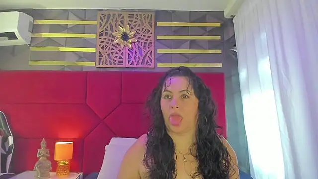 Snapshot of hanny_milf chatting on 06-26-26, 11:58 hanny milf online show from 06-26-26, 11:58