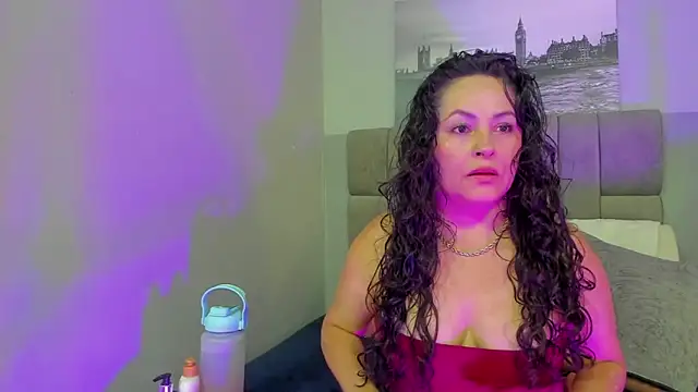 Snapshot of hanny_milf chatting on 07-17-26, 12:01 hanny milf online show from 07-17-26, 12:01