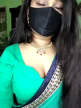 Idhika Paul online show from 04-15-26, 01:45