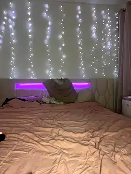 Snapshot of kamila_french chatting on 09-16-25, 07:59 kamila french online show from 09-16-25, 07:59