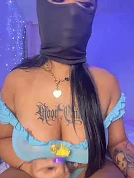 Snapshot of kamila_french chatting on 11-22-25, 11:26 kamila french online show from 11-22-25, 11:26