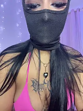 Snapshot of kamila_french chatting on 11-30-25, 10:47 kamila french online show from 11-30-25, 10:47