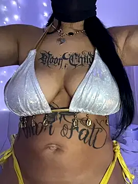 Snapshot of kamila_french chatting on 12-03-25, 10:08 kamila french online show from 12-03-25, 10:08