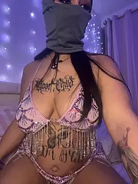 Snapshot of kamila_french chatting on 12-14-25, 09:52 kamila french online show from 12-14-25, 09:52