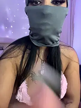 Snapshot of kamila_french chatting on 01-17-26, 10:13 kamila french online show from 01-17-26, 10:13