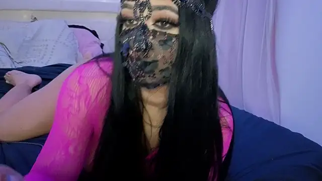 Snapshot of kamila_french chatting on 03-26-26, 10:04 kamila french online show from 03-26-26, 10:04