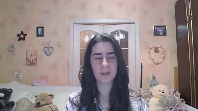 Snapshot of INELIKA chatting on 11-25-25, 09:04 INELIKA online show from 11-25-25, 09:04