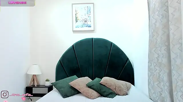 Snapshot of _AlejaCruz_ chatting on 02-09-26, 05:28 AlejaCruz online show from 02-09-26, 05:28