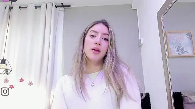 Snapshot of _AlejaCruz_ chatting on 02-23-26, 07:22 AlejaCruz online show from 02-23-26, 07:22