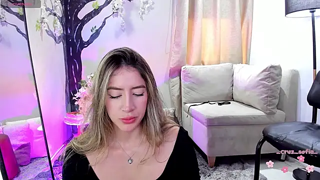 Snapshot of _AlejaCruz_ chatting on 03-27-26, 07:02 AlejaCruz online show from 03-27-26, 07:02