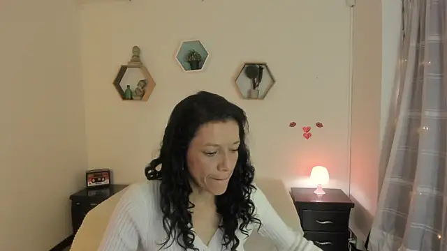 Snapshot of Paloma_victory chatting on 06-27-26, 09:09 Paloma victory online show from 06-27-26, 09:09