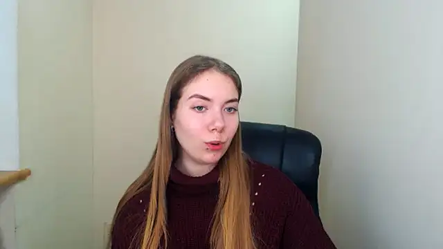 Snapshot of zoey_deuttch chatting on 12-17-24, 09:39 zoey deuttch online show from 12-17-24, 09:39