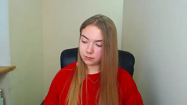 Snapshot of zoey_deuttch chatting on 10-14-25, 12:06 zoey deuttch online show from 10-14-25, 12:06