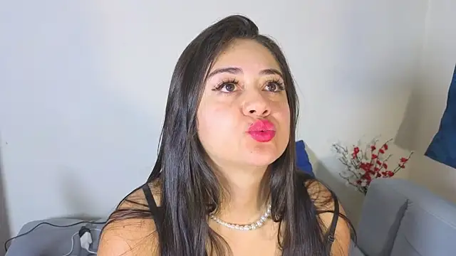 nahomi sweett online show from 04-01-26, 02:03