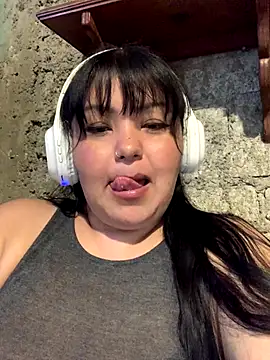 Snapshot of Betillo-76 chatting on 11-22-25, 10:53 Betillo-76 online show from 11-22-25, 10:53
