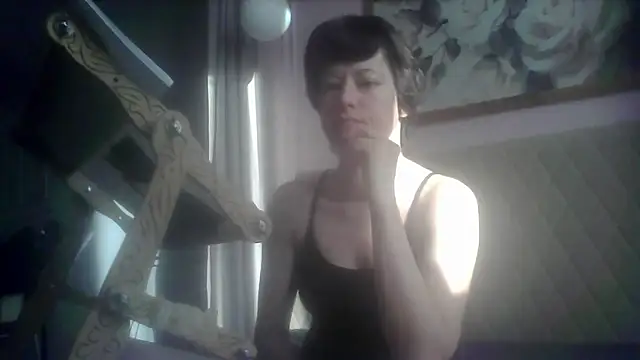SunElizabeth online show from 05-22-26, 02:30