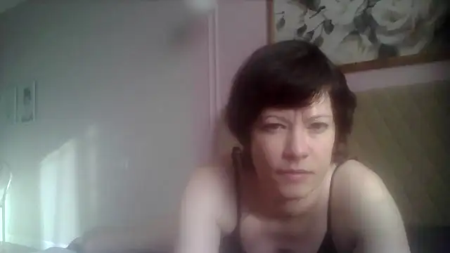 Snapshot of SunElizabeth chatting on 06-23-26, 02:31 SunElizabeth online show from 06-23-26, 02:31