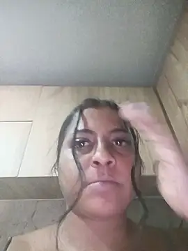 Snapshot of Giselabrunette25 chatting on 06-16-26, 05:26 Giselabrunette25 online show from 06-16-26, 05:26