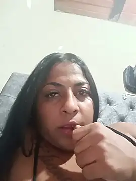 Giselabrunette25 online show from 06-18-26, 05:41