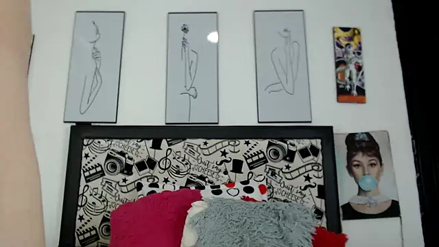 Rihana14 online show from 04-14-26, 07:42