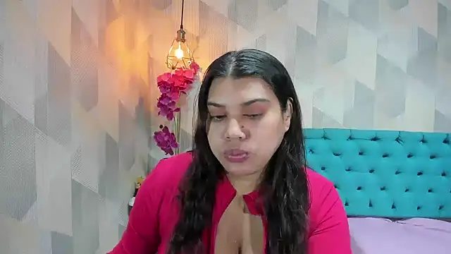 LindaBreeS online show from 06-09-26, 02:17