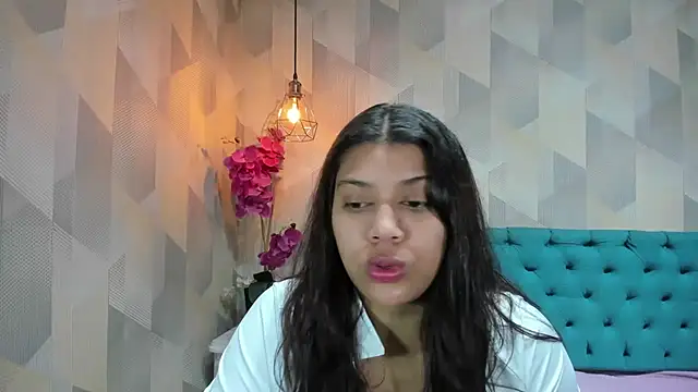 LindaBreeS online show from 06-16-26, 01:47