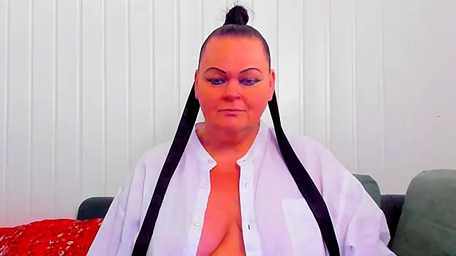 MilanaBiegert online show from 02-19-26, 10:11