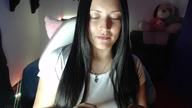 Allisonnlopez online show from 05-08-26, 12:05